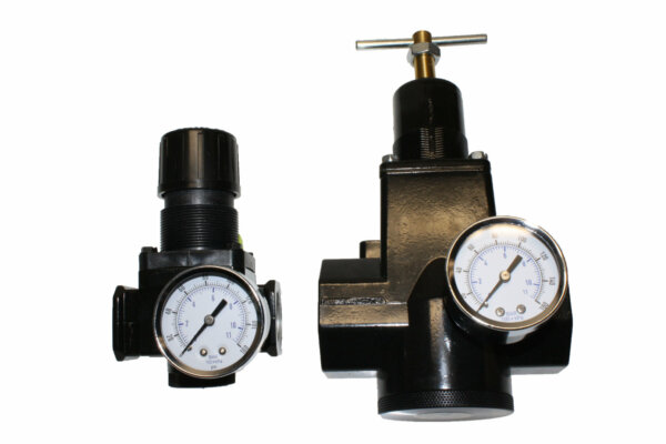 1-1/2" NPT HIGH FLOW, 700 MAX CFM w/ GAUGE